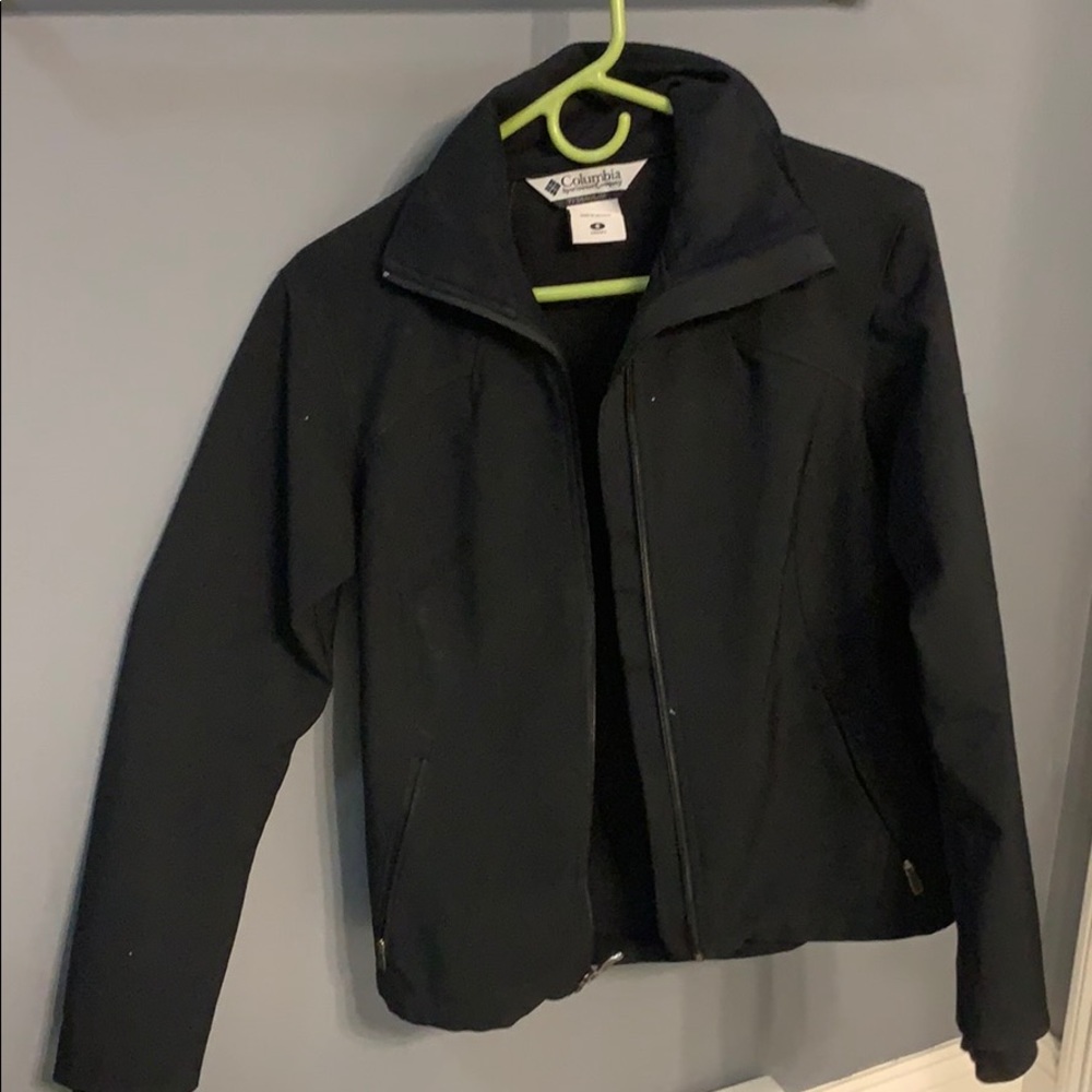 SM-Black Columbia shell jacket, weather resistant